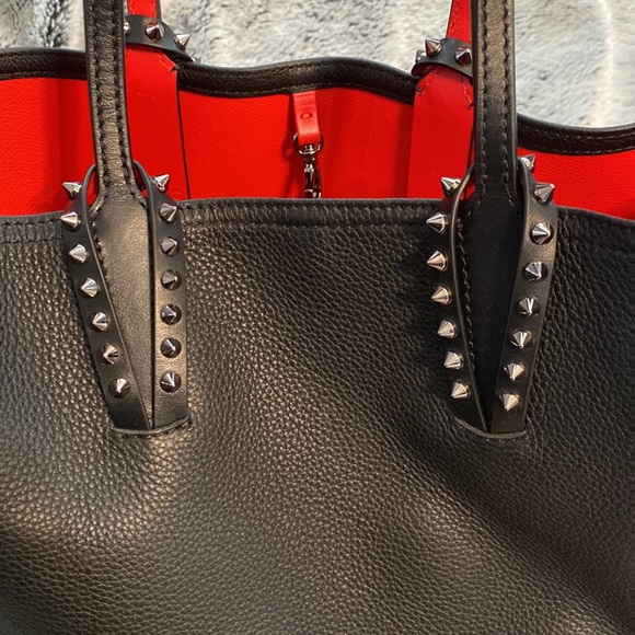SOLD* Authentic Louboutin bag - Picture 2 of 11